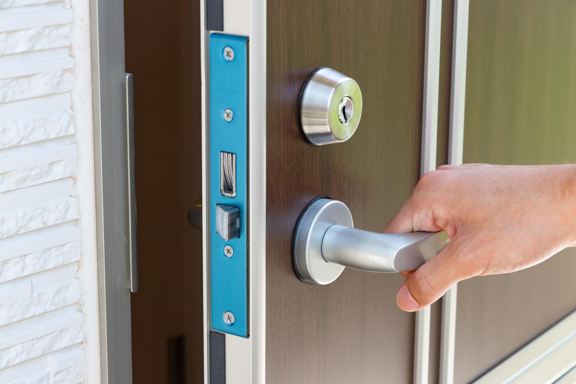 Todo tipo de puertas de aluminio de todo tipo en A Coruña